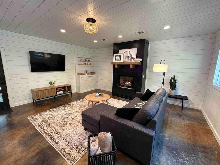 The Riser - Brand New Modern Cabin In Broken Bow Exterior photo